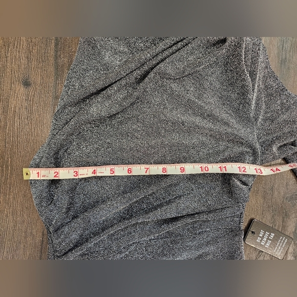 NWT🔥Express Bodycon Single Arm Midi - Size XS - Picture 12 of 14